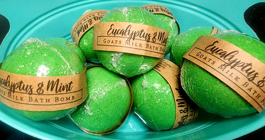 Eucalyptus & Mint Goats Milk Bath Bomb